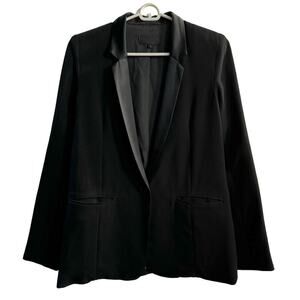 Nili LOTAN SATIN-LAPEL BLAZER BLACK CREPE lined pockets Sz 2 Officewear Classic